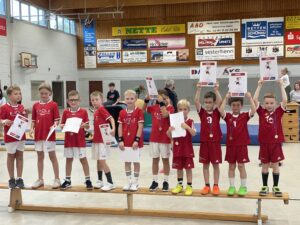 Mehr über den Artikel erfahren Mini-Handballer beim Turnier in Urmitz